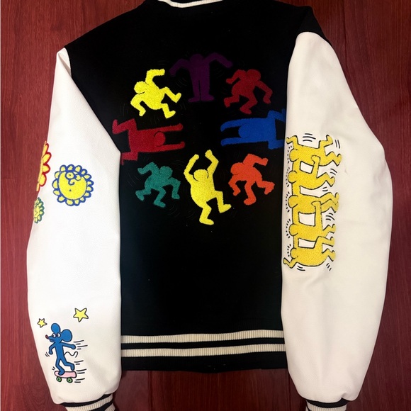 Stylish Black and White Graphic Varsity Jacket - Picture 2 of 2